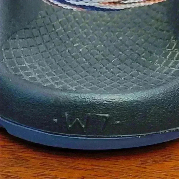 Chaco's - Picture 6 of 7